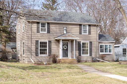 895 Parkview Avenue, Saint Paul, MN 55117