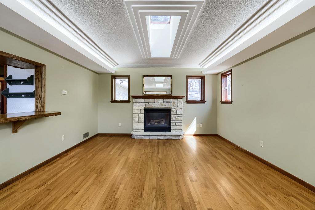 558 113th Ln NW - MLS Sized - 011 - 11 Living Room.jpg