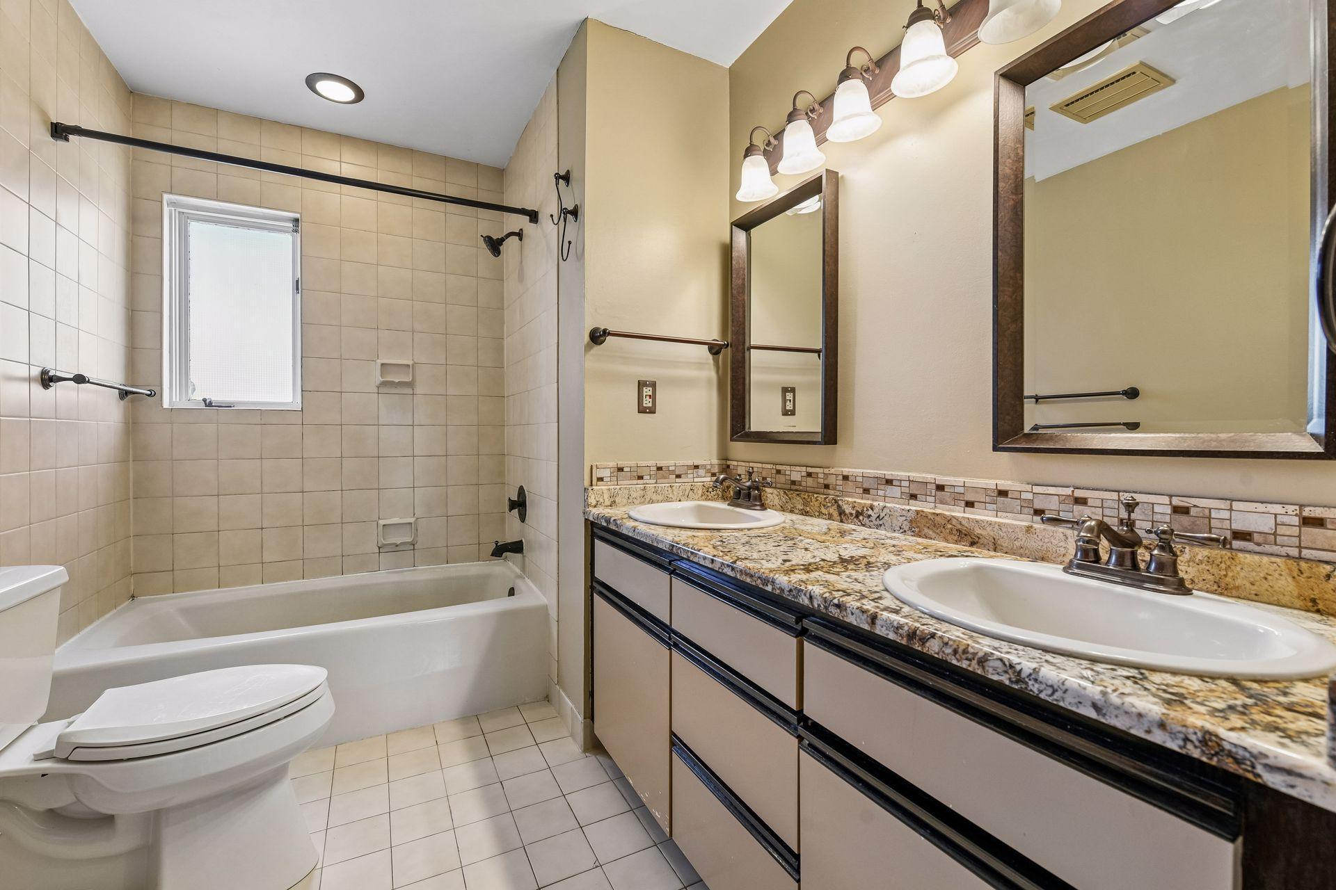 4943 Bayswater Road - Spacecrafting - 0029.jpg