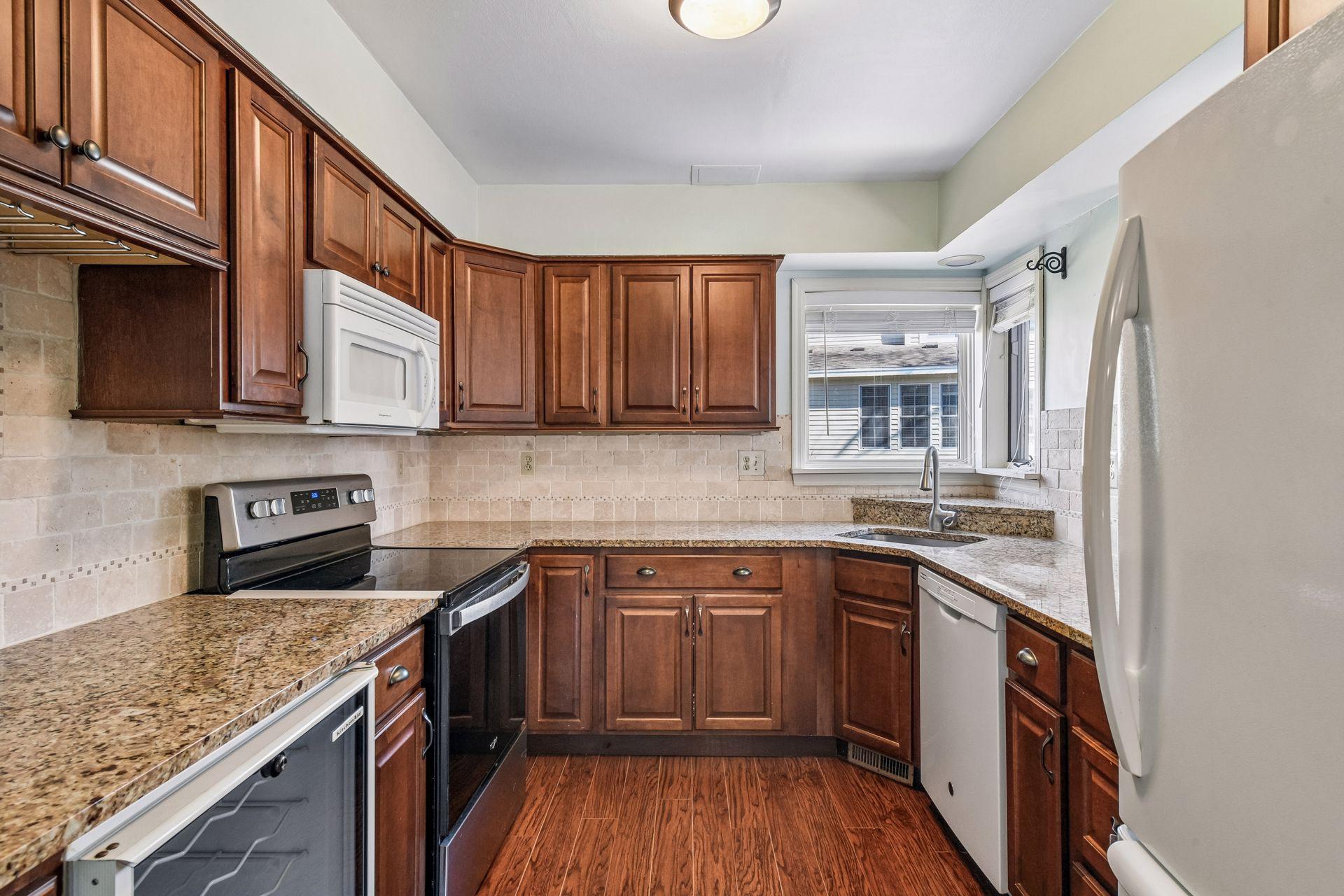 4943 Bayswater Road - Spacecrafting - 0014.jpg