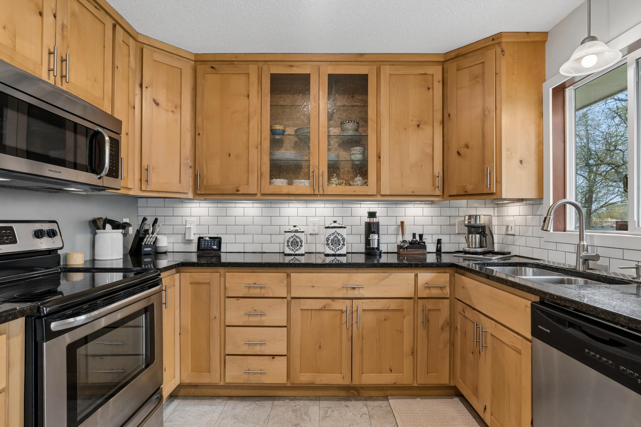 705 118th Avenue Northeast - Spacecrafting - 0017.jpg