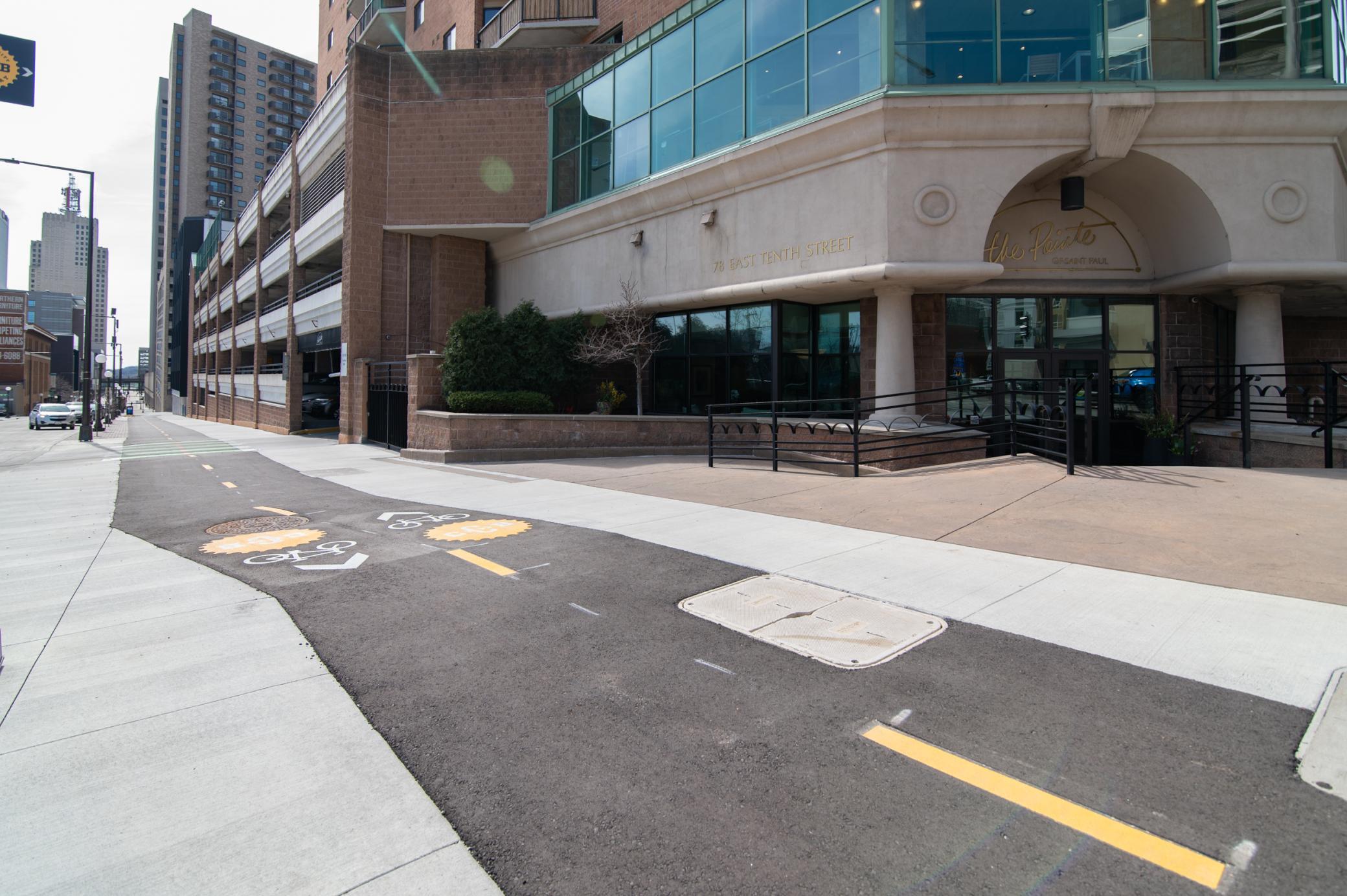 Newly-added bike space on Minnesota makes this area friendly for cyclists. Many residents here don't use their cars regularly.