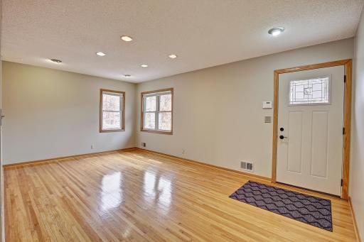 267 Hanska Court, Saint Paul, MN 55126