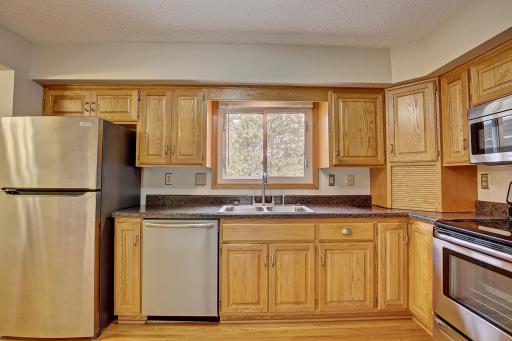 267 Hanska Court, Saint Paul, MN 55126
