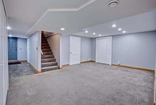 267 Hanska Court, Saint Paul, MN 55126