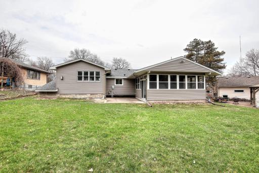 267 Hanska Court, Saint Paul, MN 55126