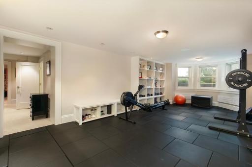 2119 E Lake Of The Isles Parkway, Minneapolis, MN 55405