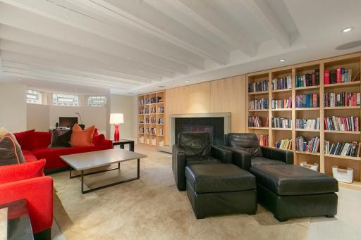 2119 E Lake Of The Isles Parkway, Minneapolis, MN 55405