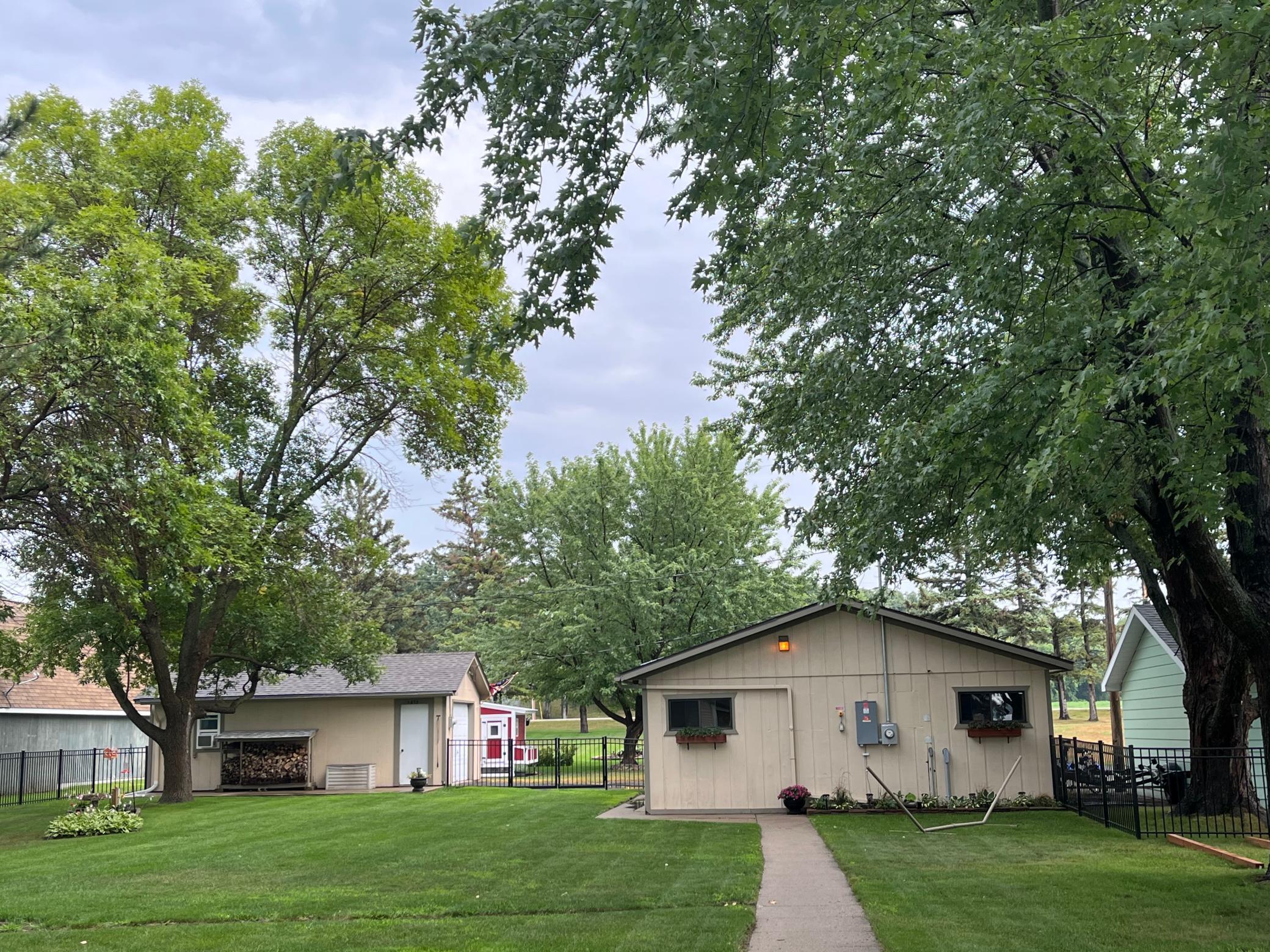 Outbuilding and Yard.jpeg