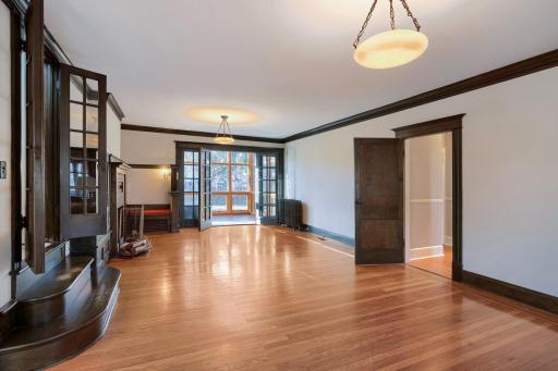 201 West 48th street - Web Quality - 008 - 08 Living Room.jpg