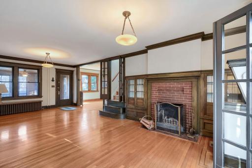 201 West 48th street - Web Quality - 009 - 09 Living Room.jpg