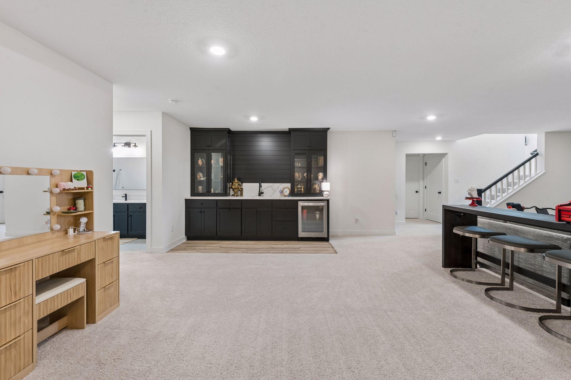Lower Level Wet Bar