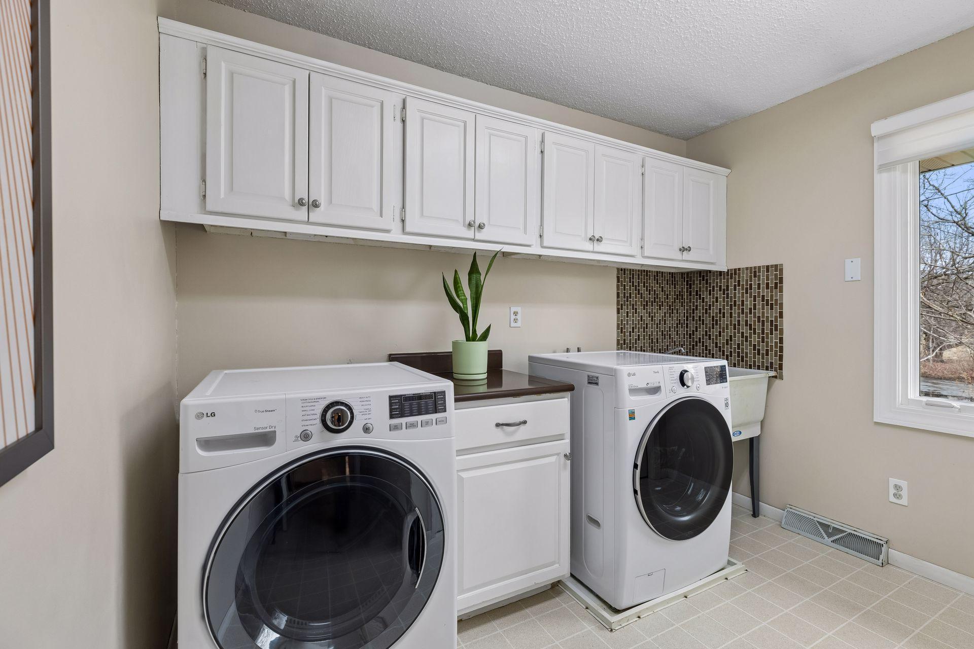 2850 Alvarado Lane North - Spacecrafting - 0032.jpg