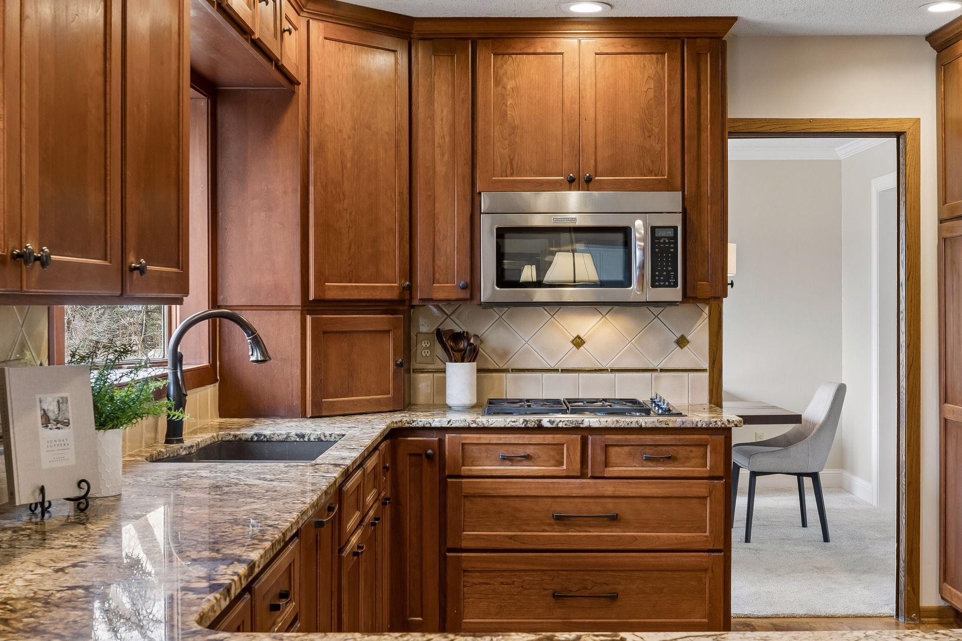 2850 Alvarado Lane North - Spacecrafting - 0023.jpg