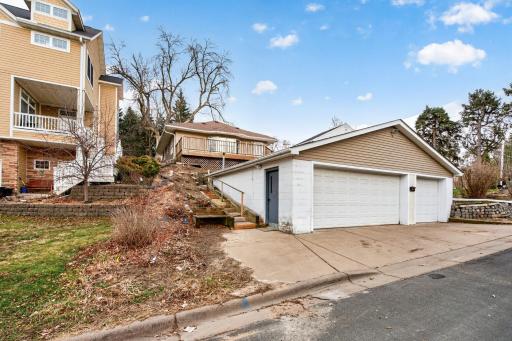 3224 Lake Lane, Saint Paul, MN 55112