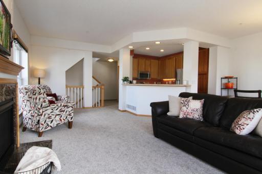 15561 Dunraven Drive, Apple Valley, MN 55124