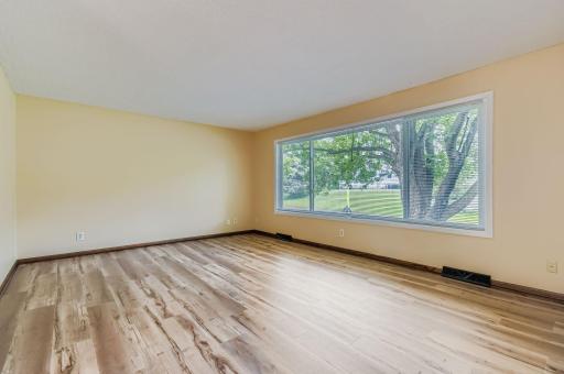 367 Foster St - Web Quality - 007 - 07 Living Room 1 - Copy.jpg