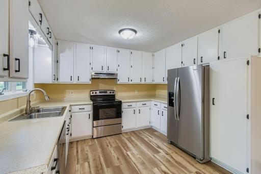 367 Foster St - Web Quality - 012 - 13 Kitchen 1 - Copy.jpg