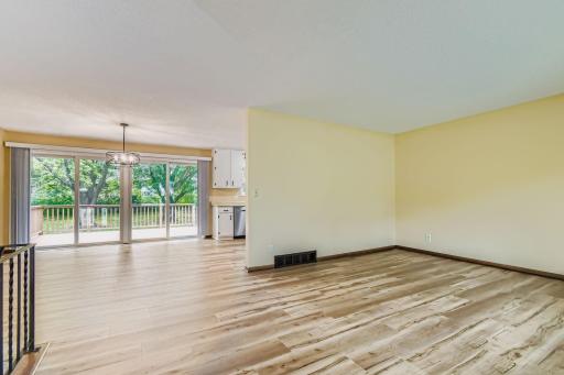 367 Foster St - Web Quality - 008 - 08 Living Room 1 - Copy.jpg