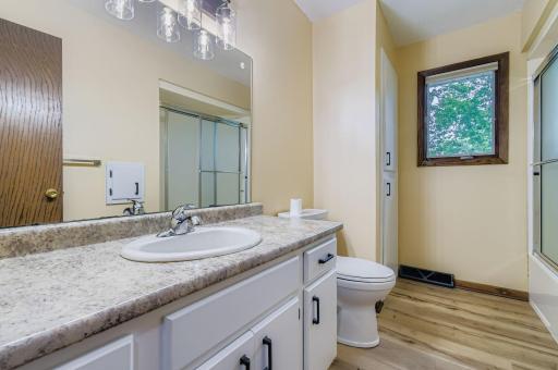 367 Foster St - Web Quality - 017 - 18 Primary Bathroom 1 - Copy.jpg