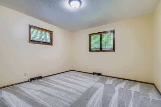 367 Foster St - Web Quality - 015 - 16 Primary Bedroom 1 - Copy.jpg