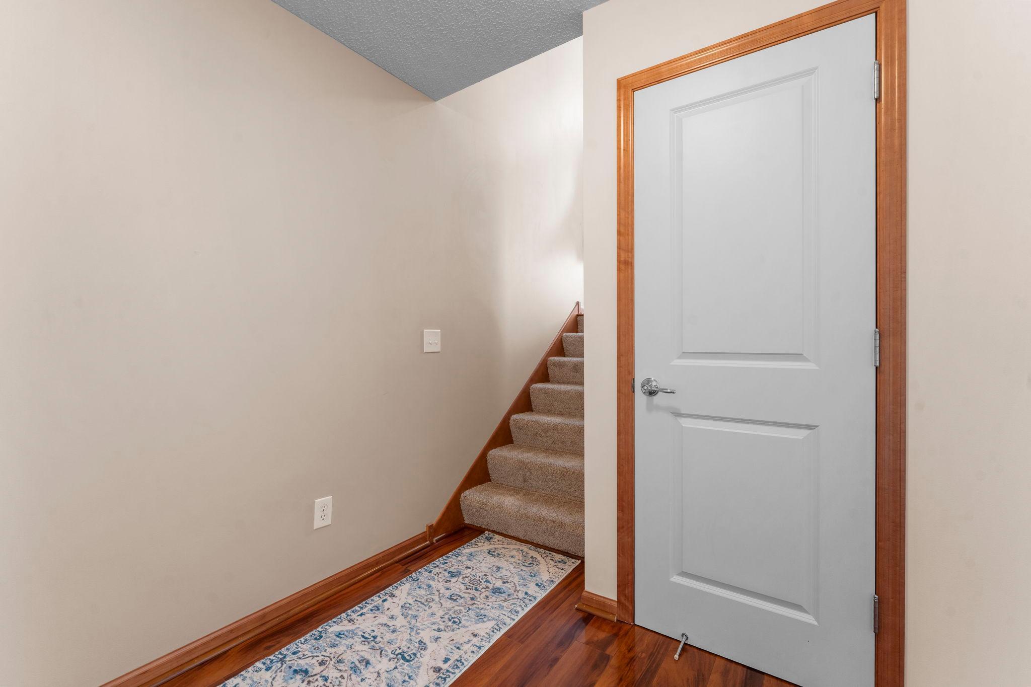 Even the stairway to the lower level has brand new carpeting!