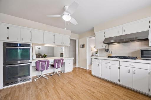 1566 Sumter Avenue N, Minneapolis, MN 55427