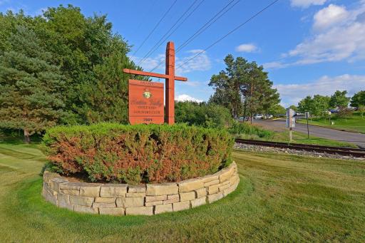 1566 Sumter Avenue N, Minneapolis, MN 55427