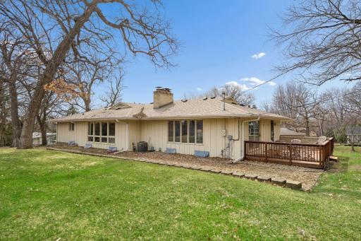 1566 Sumter Avenue N, Minneapolis, MN 55427