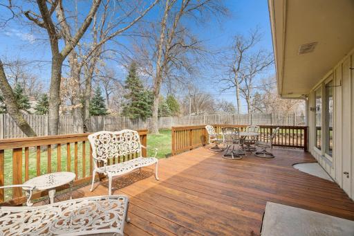 1566 Sumter Avenue N, Minneapolis, MN 55427