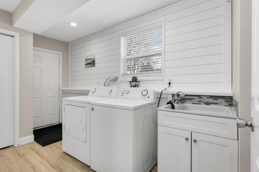 300 Edgewood Drive SE, Saint Michael, MN 55376