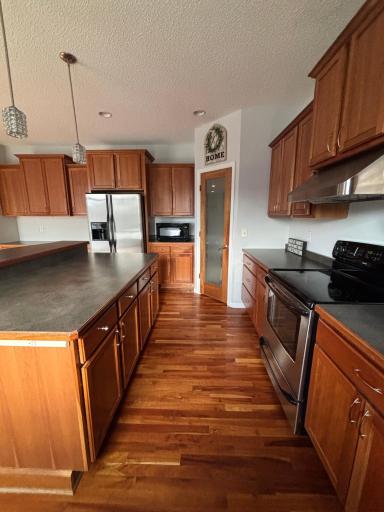 10111 Welcome Avenue N, Minneapolis, MN 55443