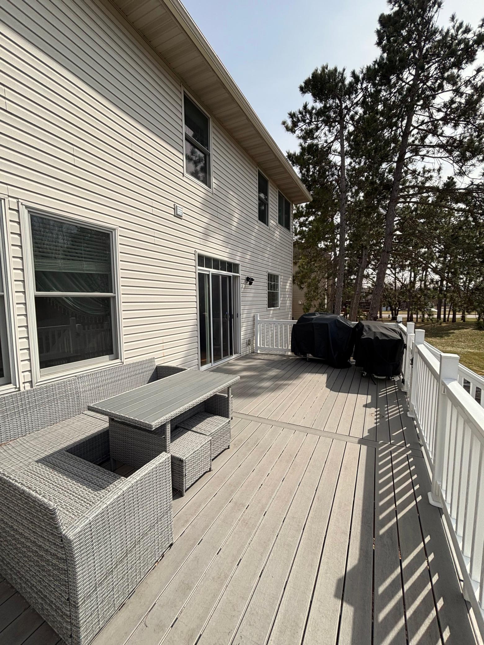 Deck color .jpg