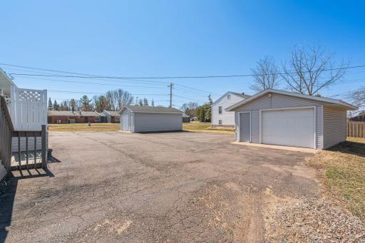 885 7th Street SW, Pine City, MN 55063