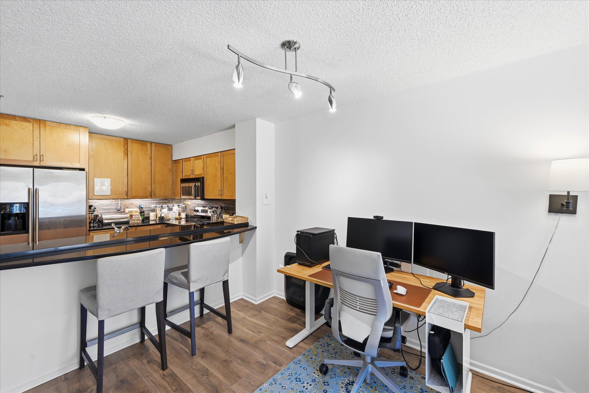 05-401 S 1st St Unit 203 [2955700]- 005.jpg