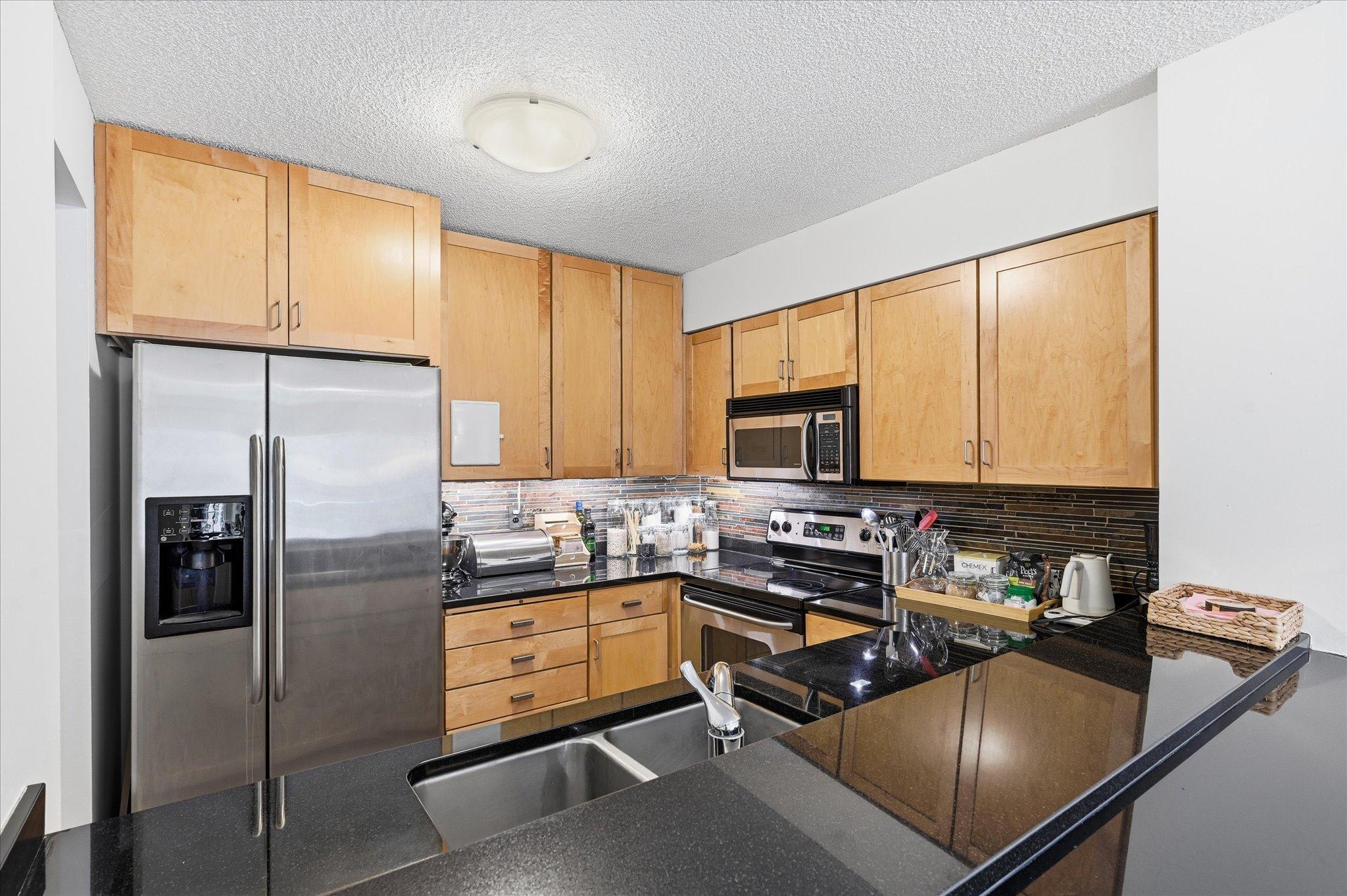 07-401 S 1st St Unit 203 [2955700]- 007.jpg
