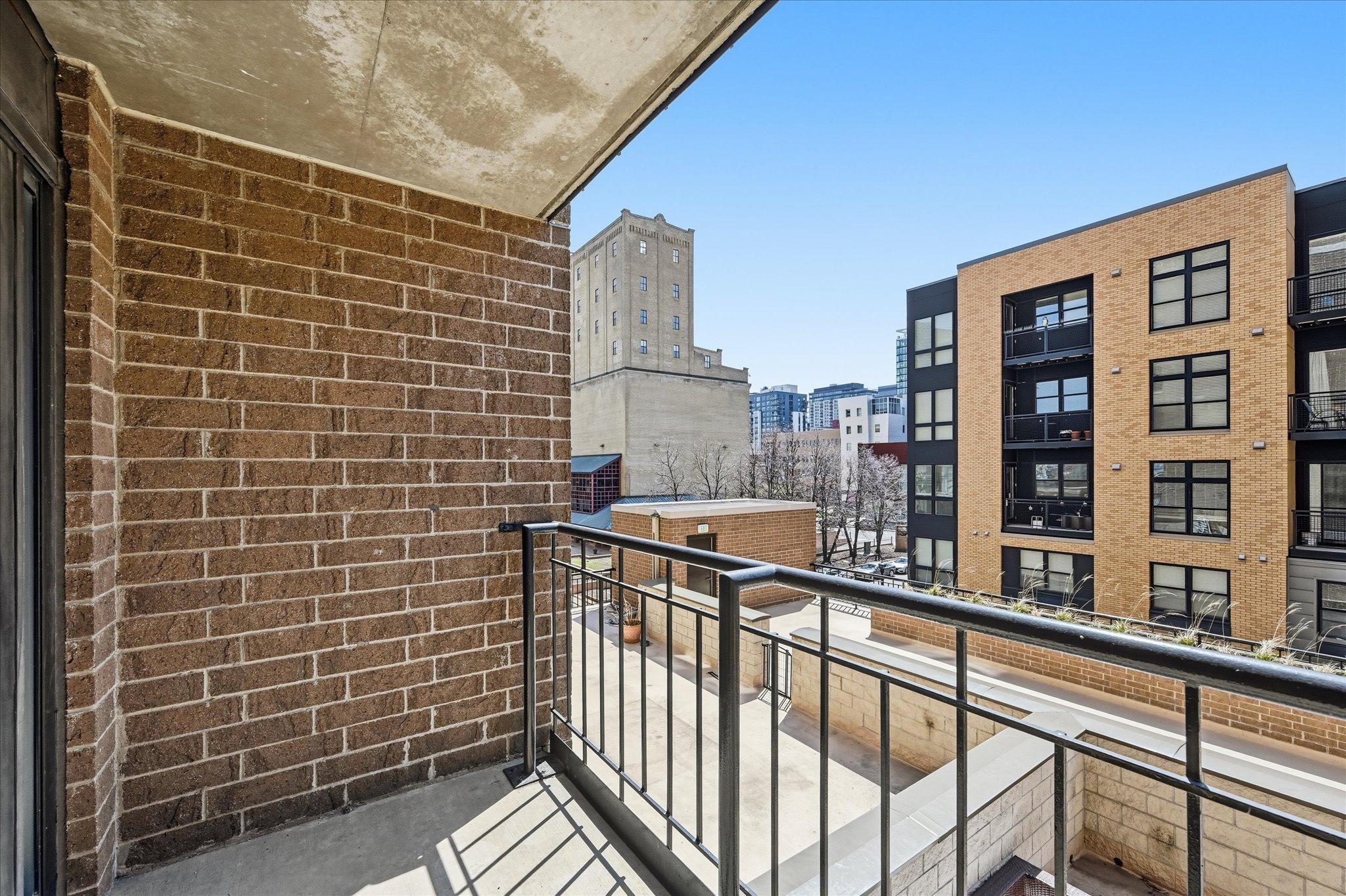 13-401 S 1st St Unit 203 [2955700]- 013.jpg
