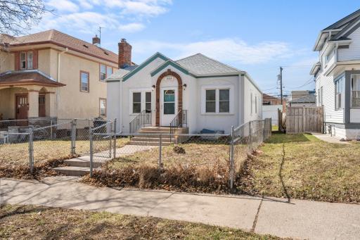 Photo for 1523 Queen Avenue N, Minneapolis, MN 55411 - listing #7050347 1523 Queen Avenue N, Minneapolis, MN 55411