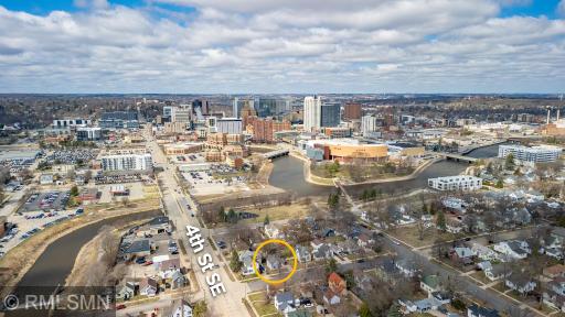 Close to Downtown with access to miles of bike paths.