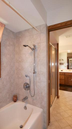 6000 Timberglade Circle, Minneapolis, MN 55438