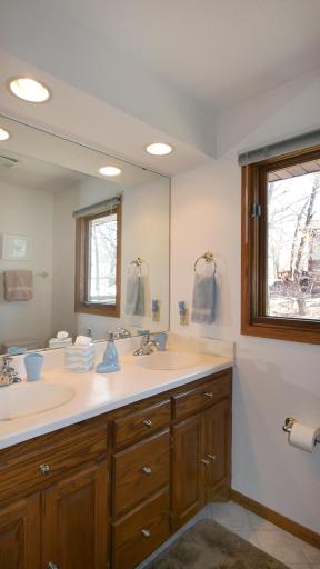 6000 Timberglade Circle, Minneapolis, MN 55438