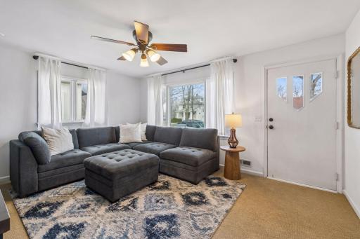 317 E 1st Street, Waconia, MN 55387