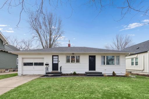 317 E 1st Street, Waconia, MN 55387