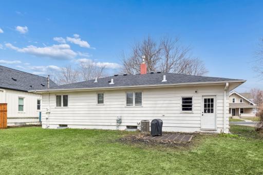 317 E 1st Street, Waconia, MN 55387
