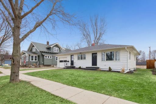 317 E 1st Street, Waconia, MN 55387