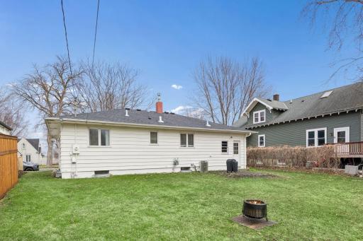 317 E 1st Street, Waconia, MN 55387