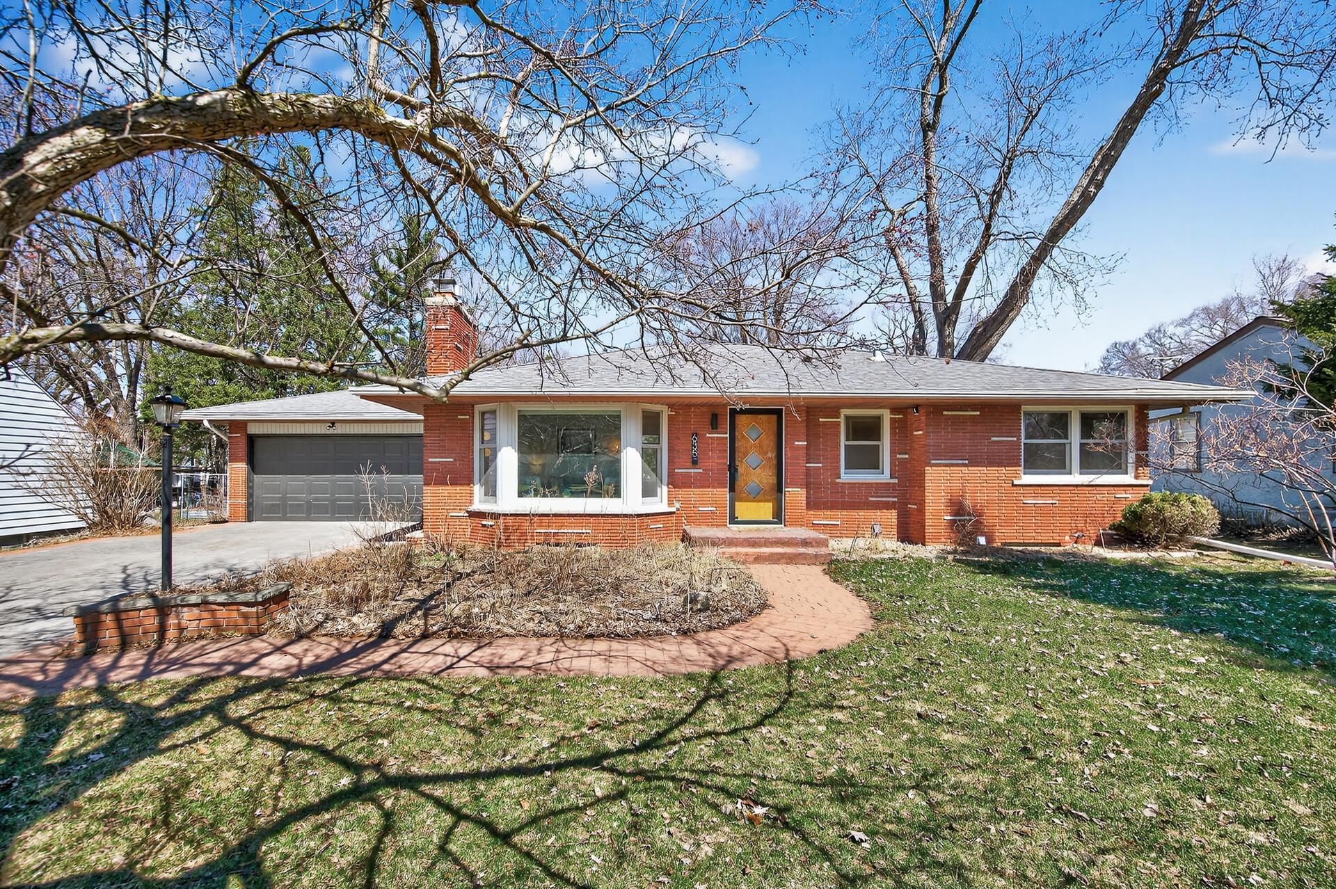 635 Shryer Avenue West