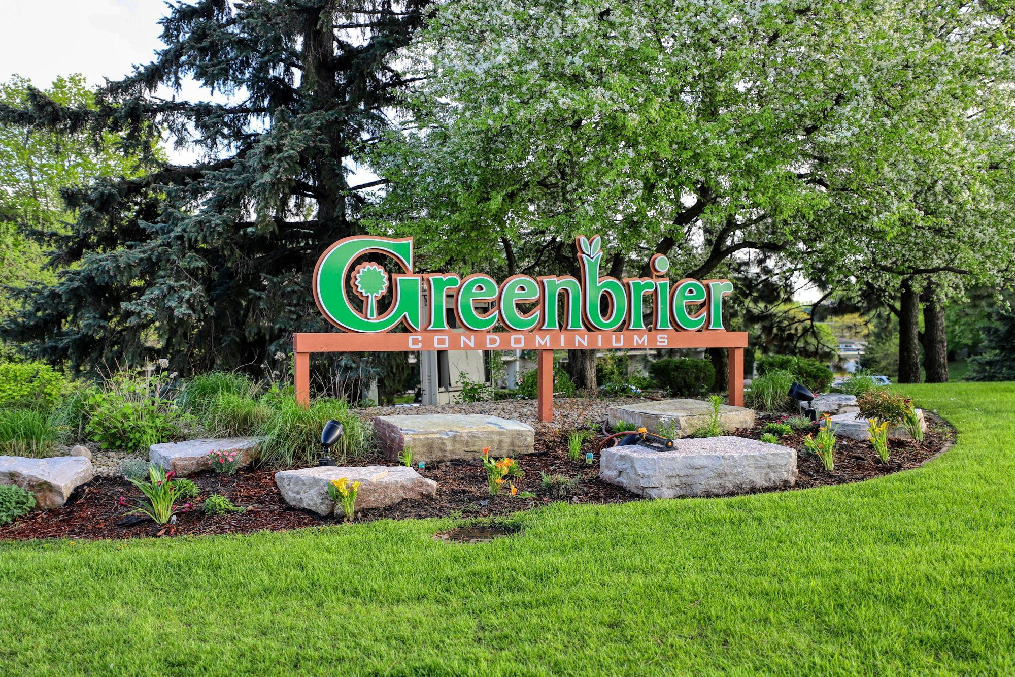 10521 Cedar Lk Rd front 2.jpg