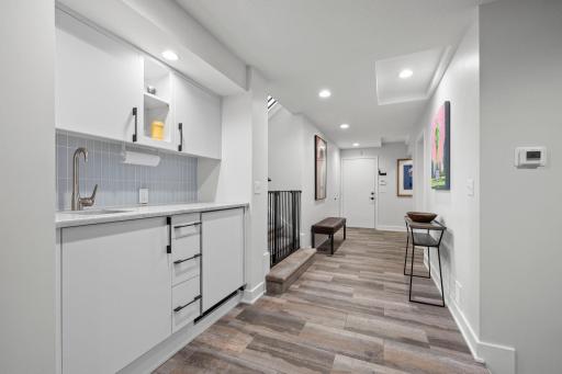 14801 Stone Road, Wayzata, MN 55391