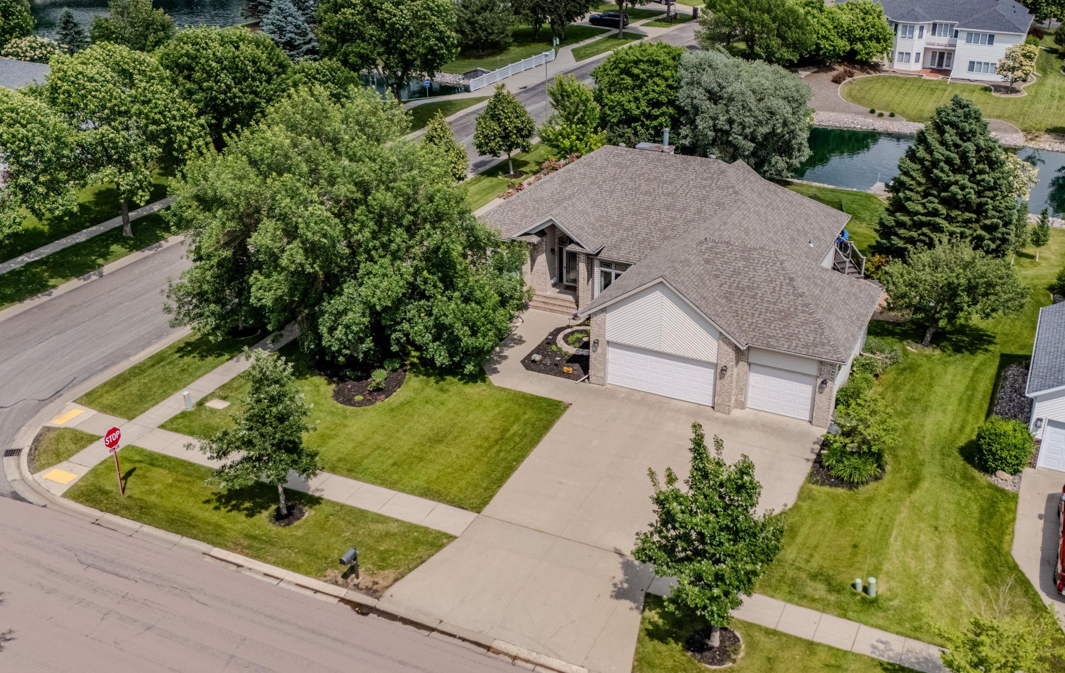 6 bed 3 Bath Rambler Walk-out